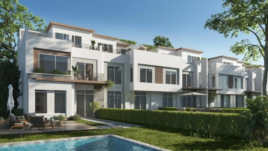 Old Price! Aprt For sale infront of Beverly Hills