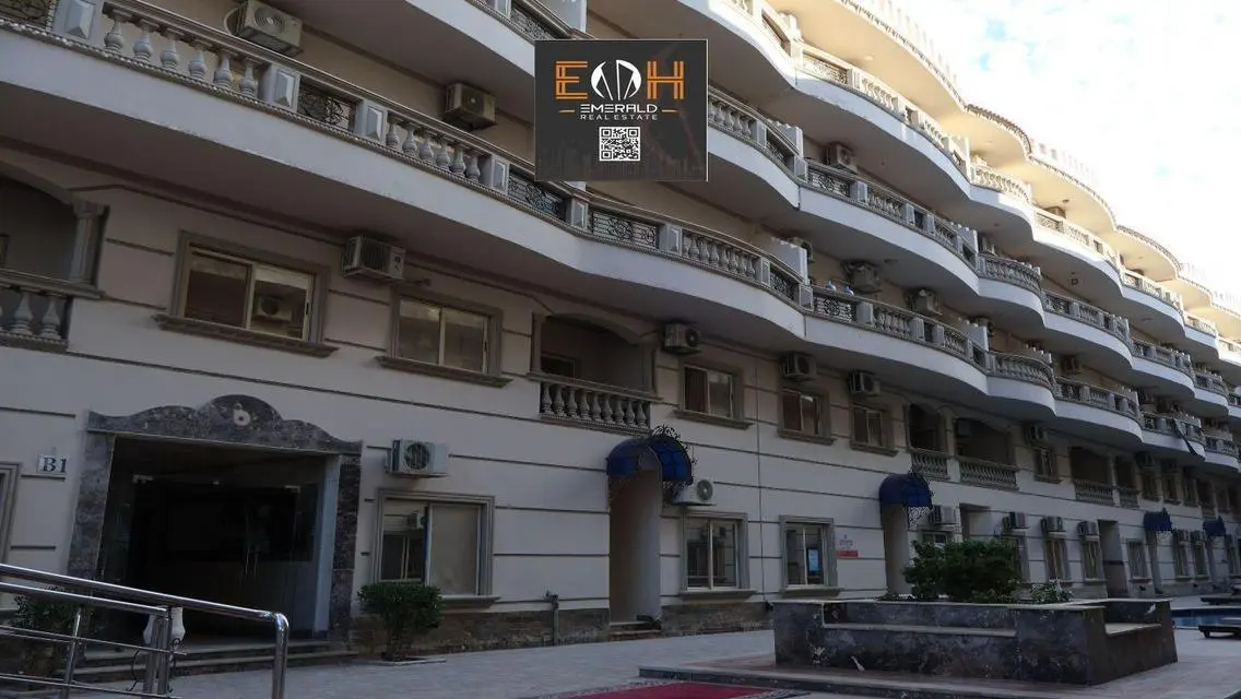 Luxury Apartment for Sale with Lake Views and Amazing Amenities