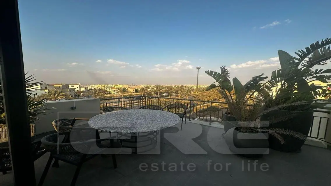 penthouse 414m with upgrade finishing  view golf