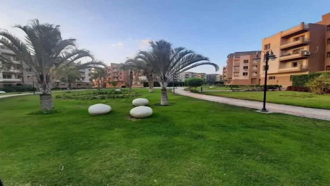 Ground floor apartment+garden in Ishraqa Compound