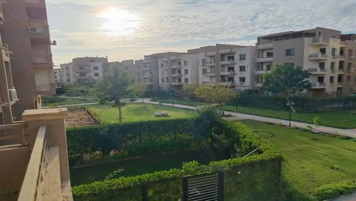 Ground floor apartment+garden in Ishraqa Compound