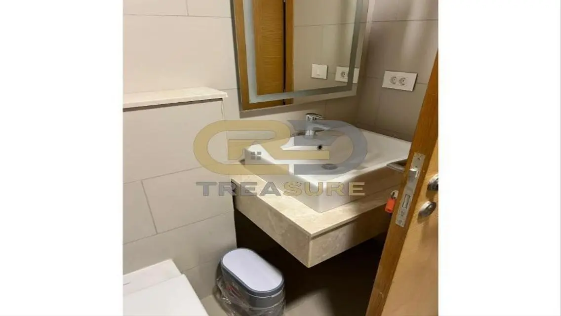 Fully Furnished Apartment for rent in Eastown    .