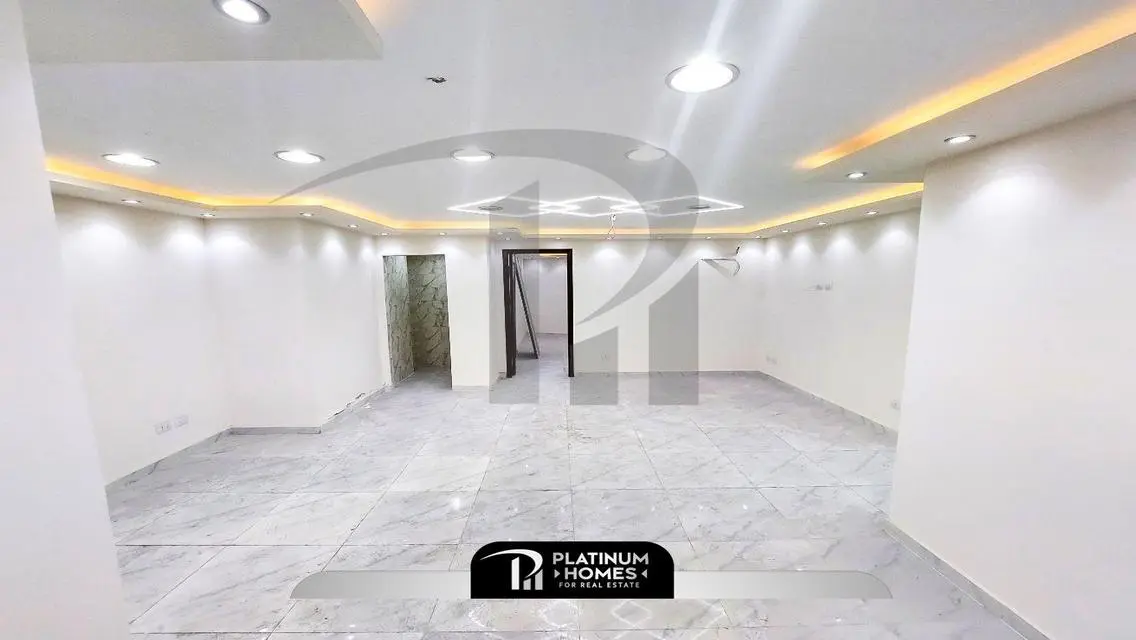 مقر إدارى 150م للايجار بسموحه شارع أدمون فريمون