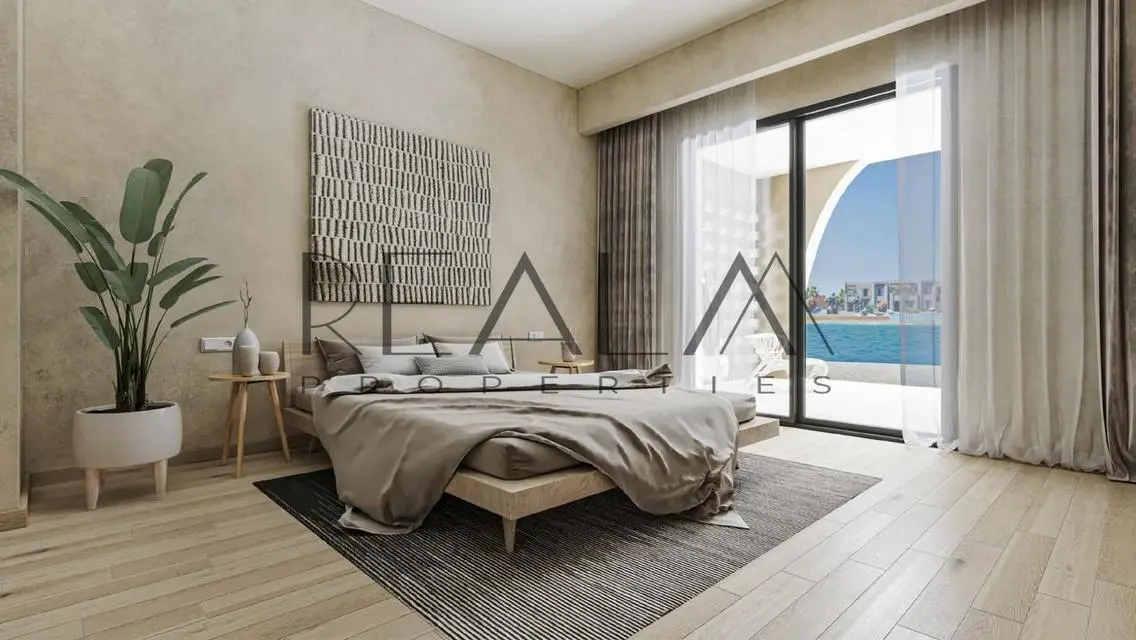 Sea view Apartment finished by Orascom w ACs|Gouna