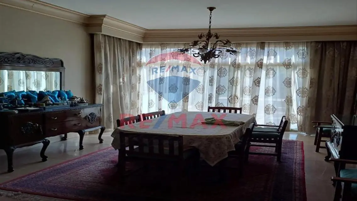 A Luxurious villa for sale in SWAN LAKE New Cairo