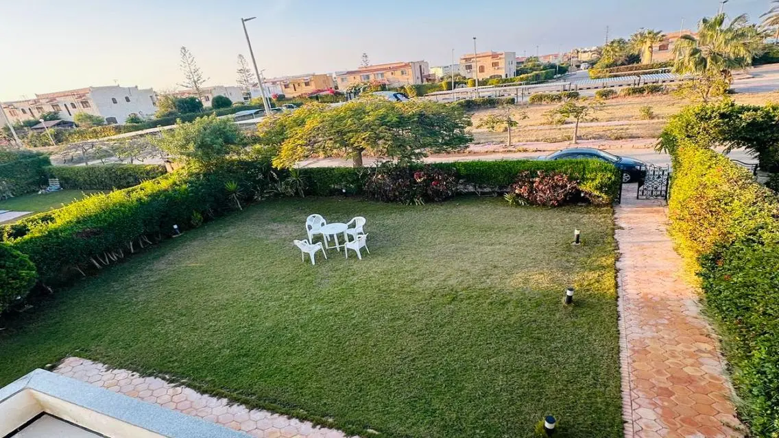 فيلا تالت صف بحيرة رمليه بمارينا 4 بسعر مميز