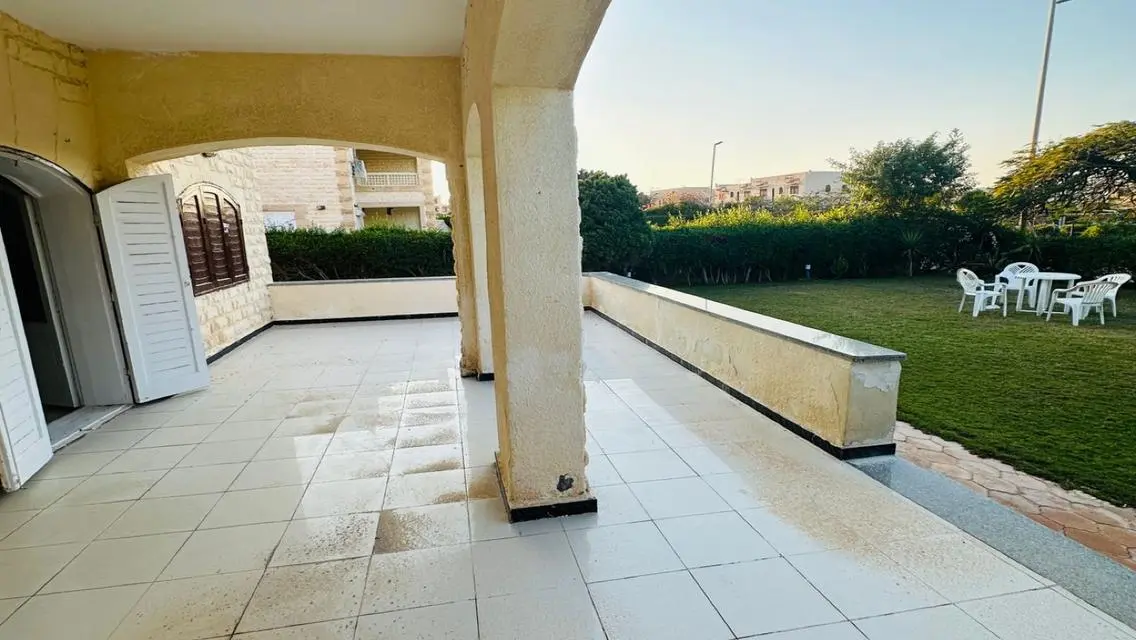 فيلا تالت صف بحيرة رمليه بمارينا 4 بسعر مميز