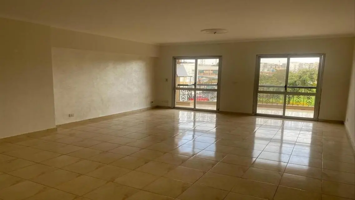 For rent, a 180-meter apartment, first residence,
