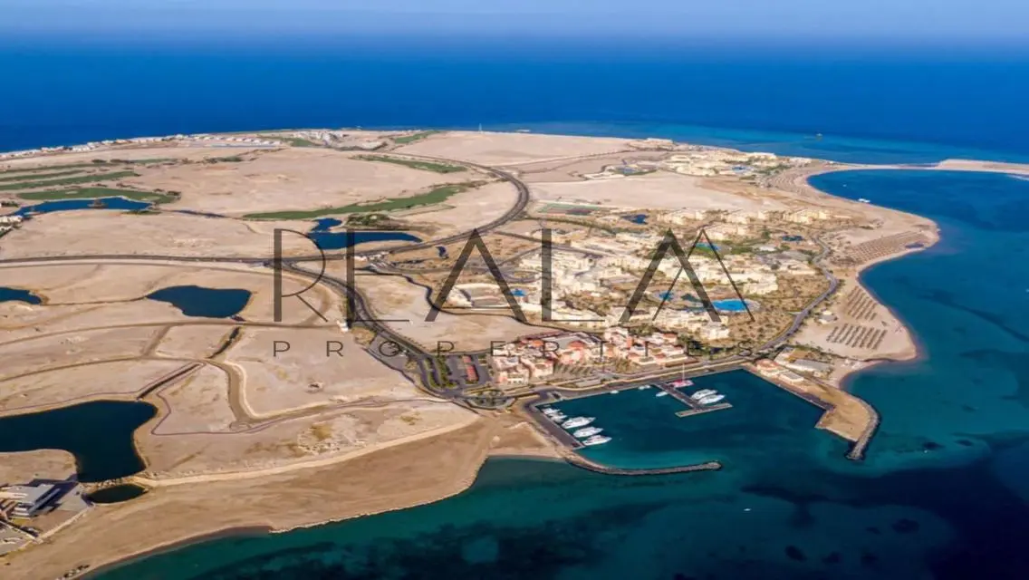 فيلا بموقع مميز جدا واطلالة مفتوحة في سوما باي