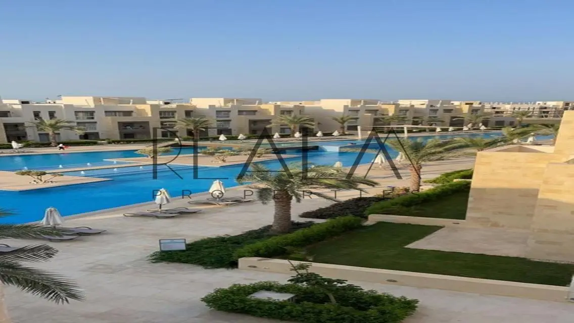 Chalet fully furnished with full sea view and roof