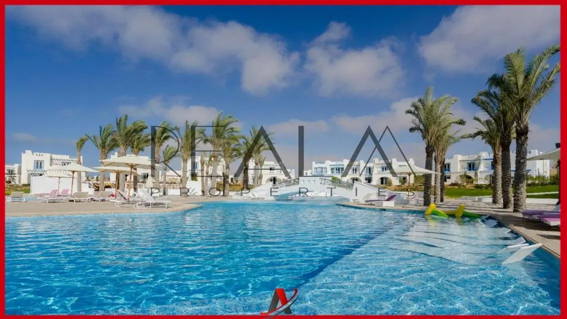 Townhouse finished with Acs with panoramic lagoon