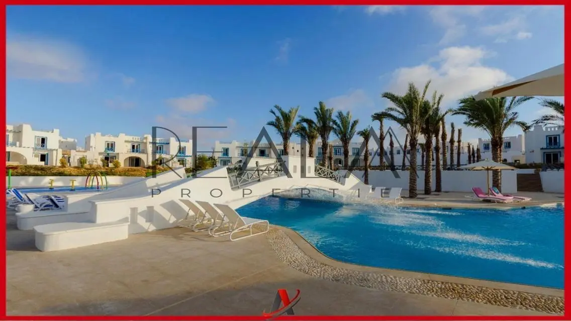 Townhouse finished with Acs with panoramic lagoon