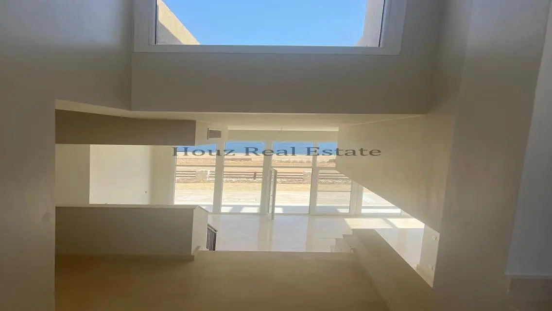 للبيع فيلا بمنتجع ازورا سهل حشيش