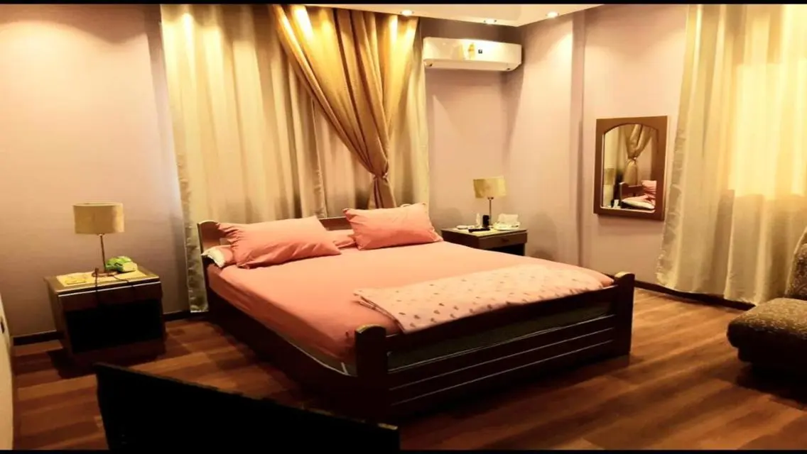 Furnished apartment for rent behind Mirage Area