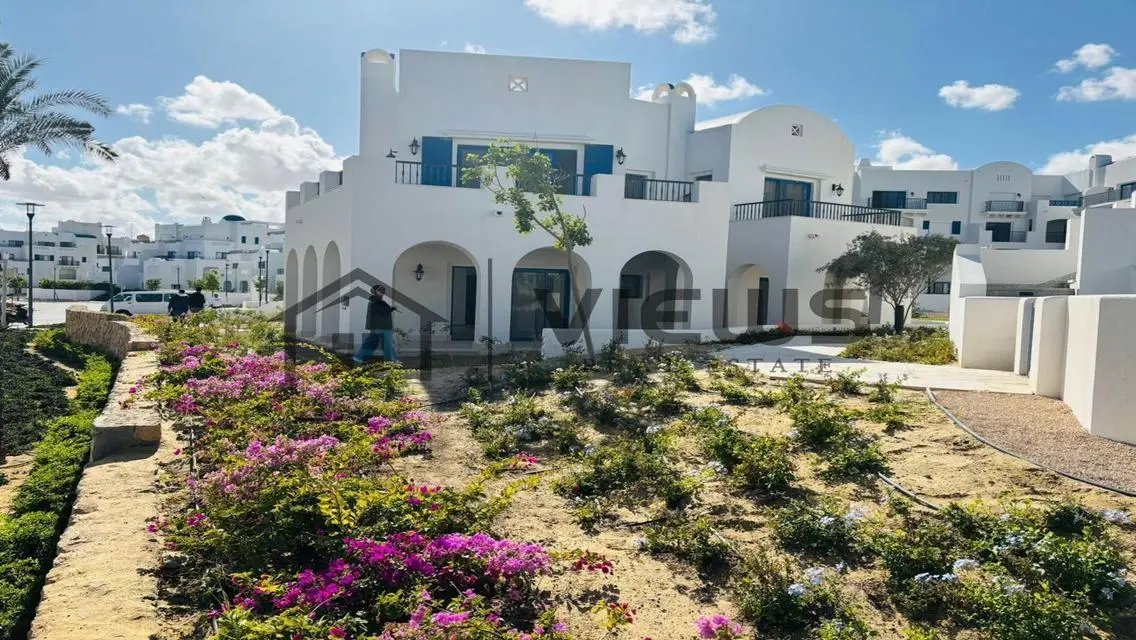 Chalet with garden with the least DP in Greek