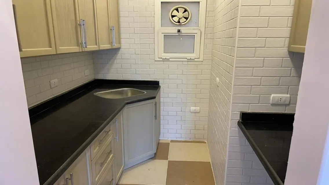 للايجارشقه في هايد بارك عمارات الCentervillمفروشه