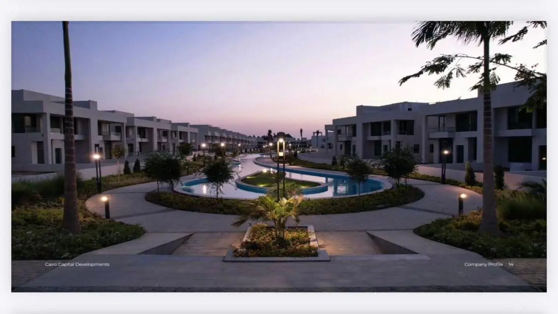 Large Villa Ready to deliver in front of Beverly!