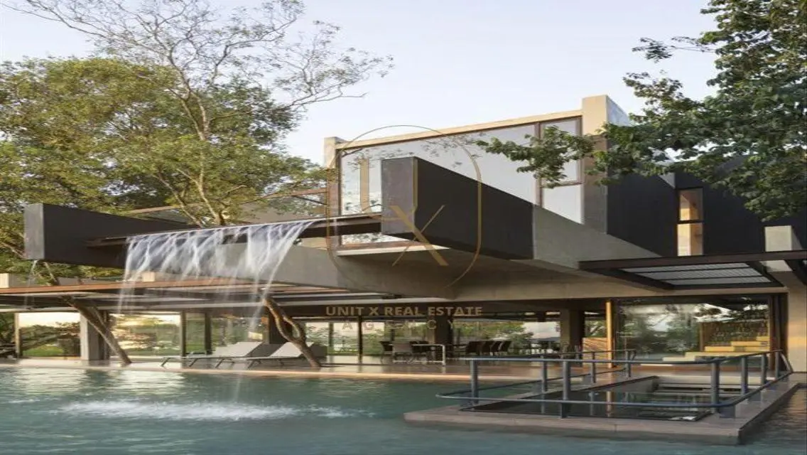 Own a fully finished town the best location,Solana