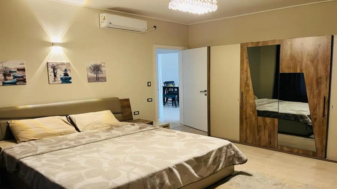ستوديو فرش فندقي -بجوار الجامعه الامريكيه 