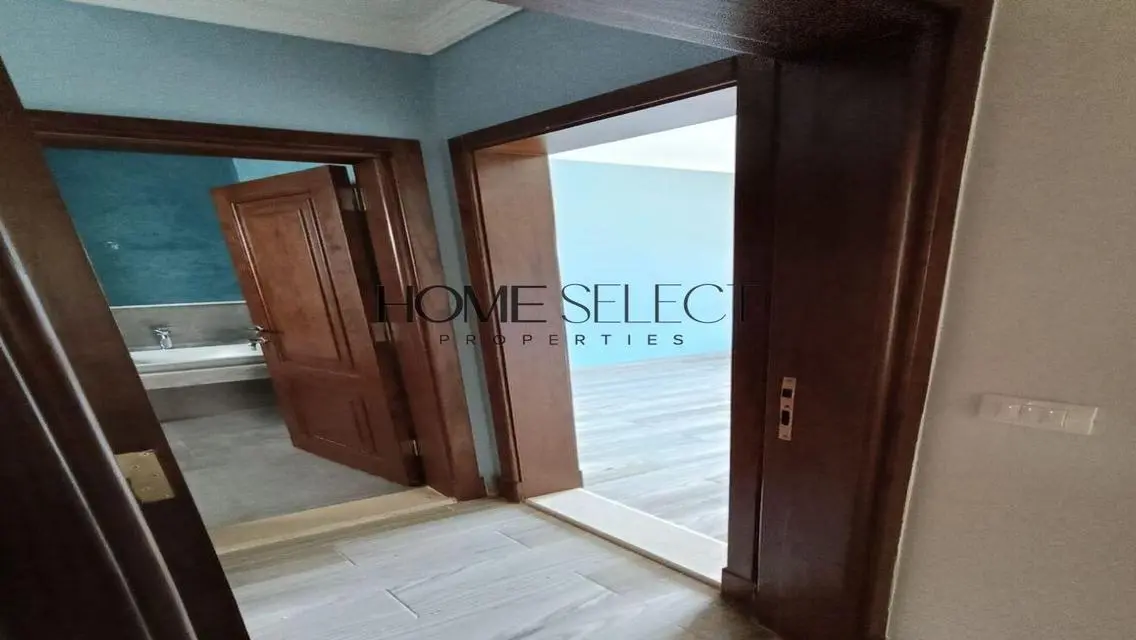 Skyline Serenity: Unmatched Views Like No Other