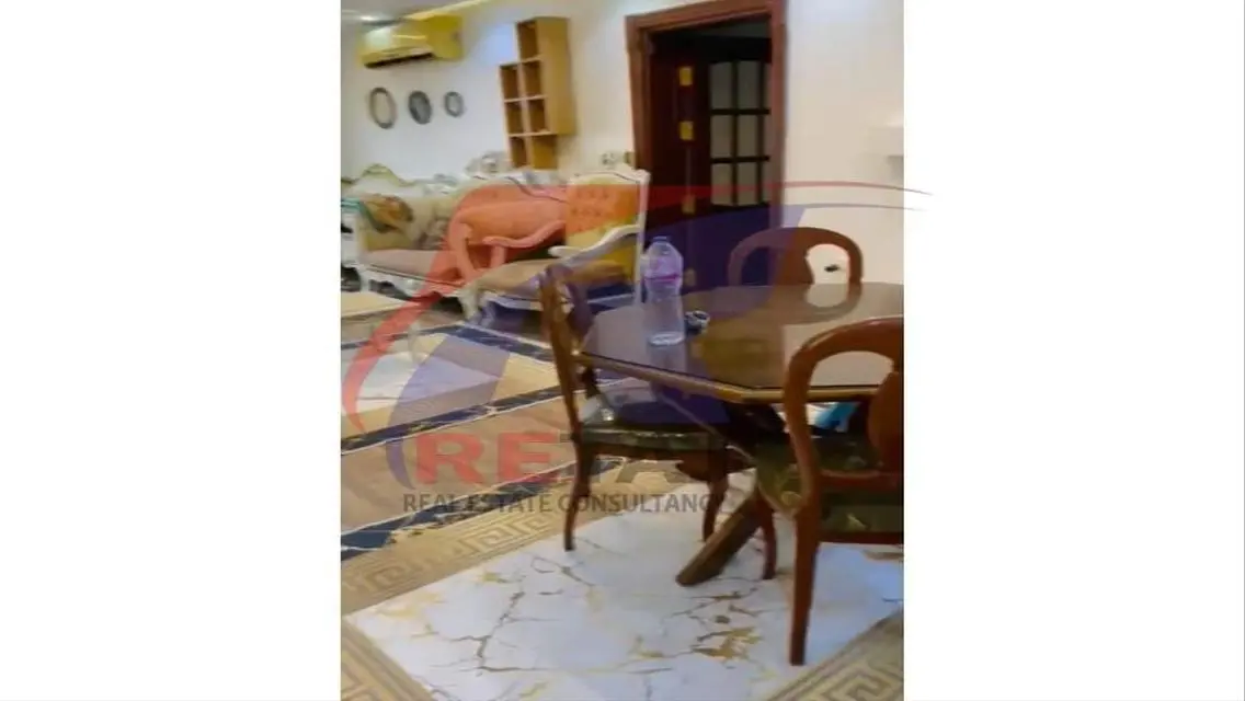 شقه للايجار المفروش شارع المقريزي في مصر الجديده