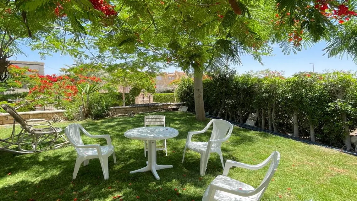 studio in marina 5 with garden 3rd row lake