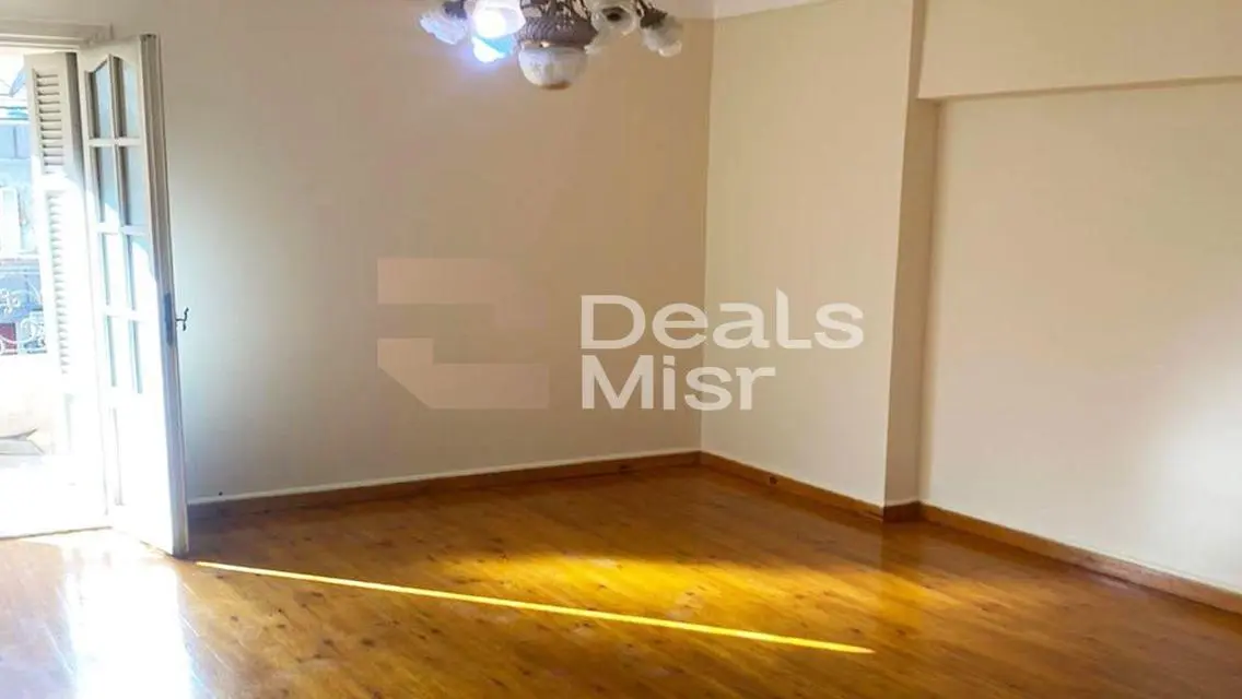 شقة سكنية للبيع 250م – طريق الحرية – جناكليس