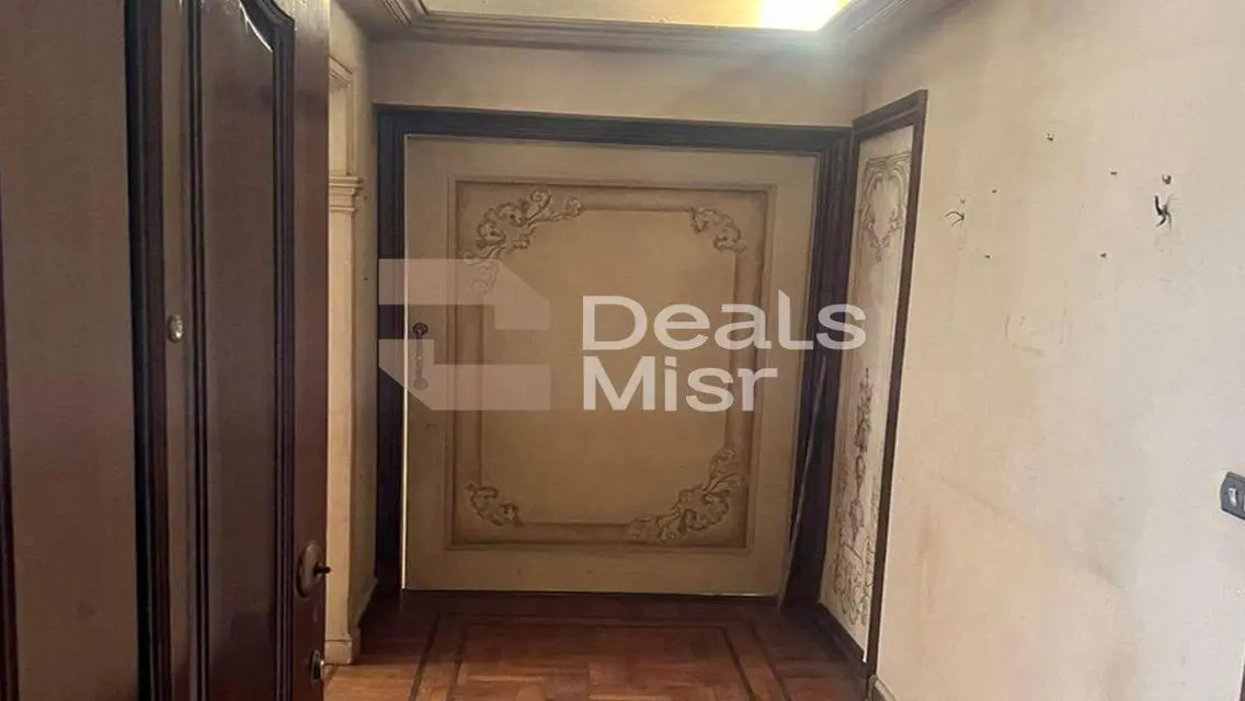 شقة سكنية للبيع 250م – طريق الحرية – جناكليس