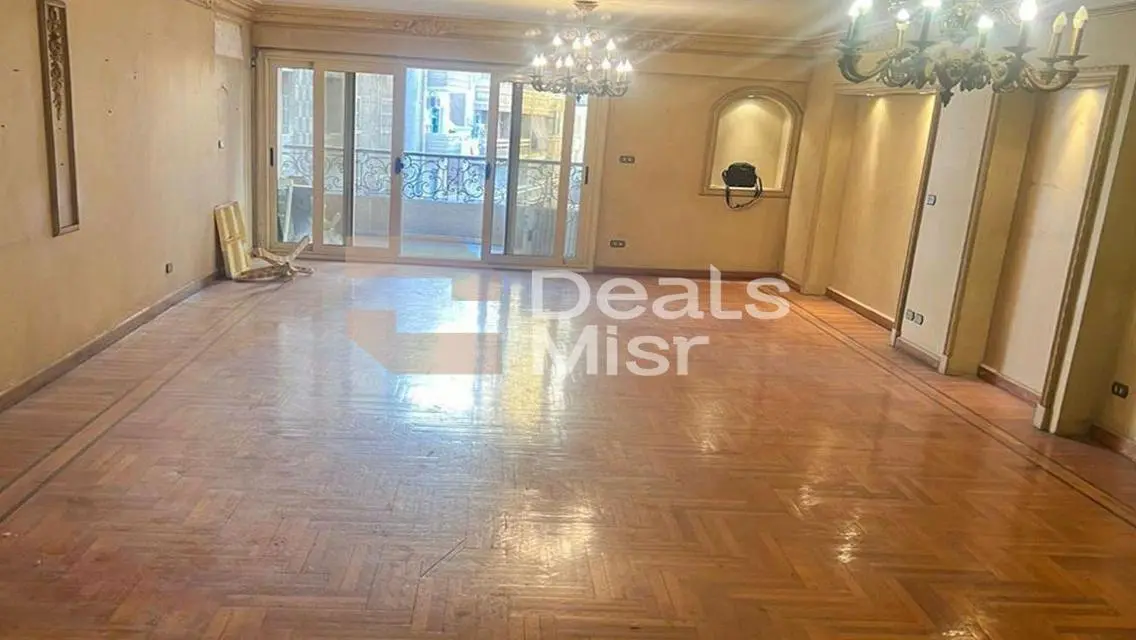 شقة سكنية للبيع 250م – طريق الحرية – جناكليس
