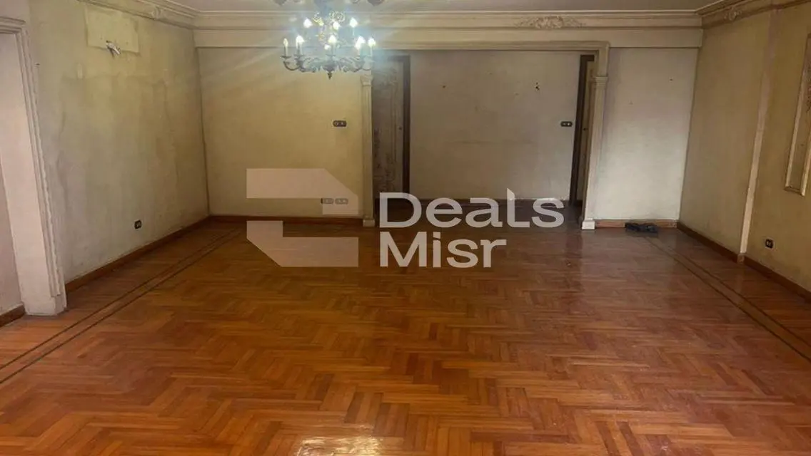 شقة سكنية للبيع 250م – طريق الحرية – جناكليس