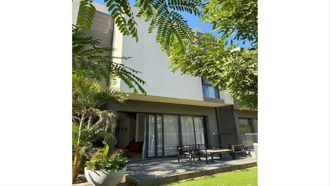 Luxury Villa in Prime Location with Private Garden