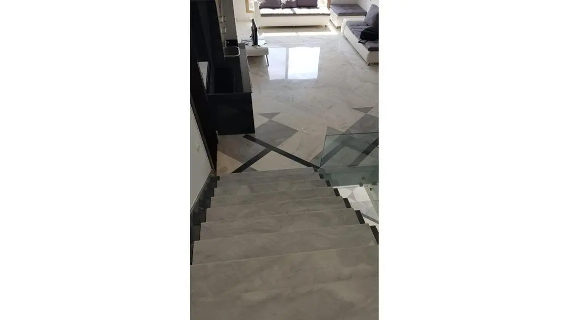 For lovers of distinction in the best compound