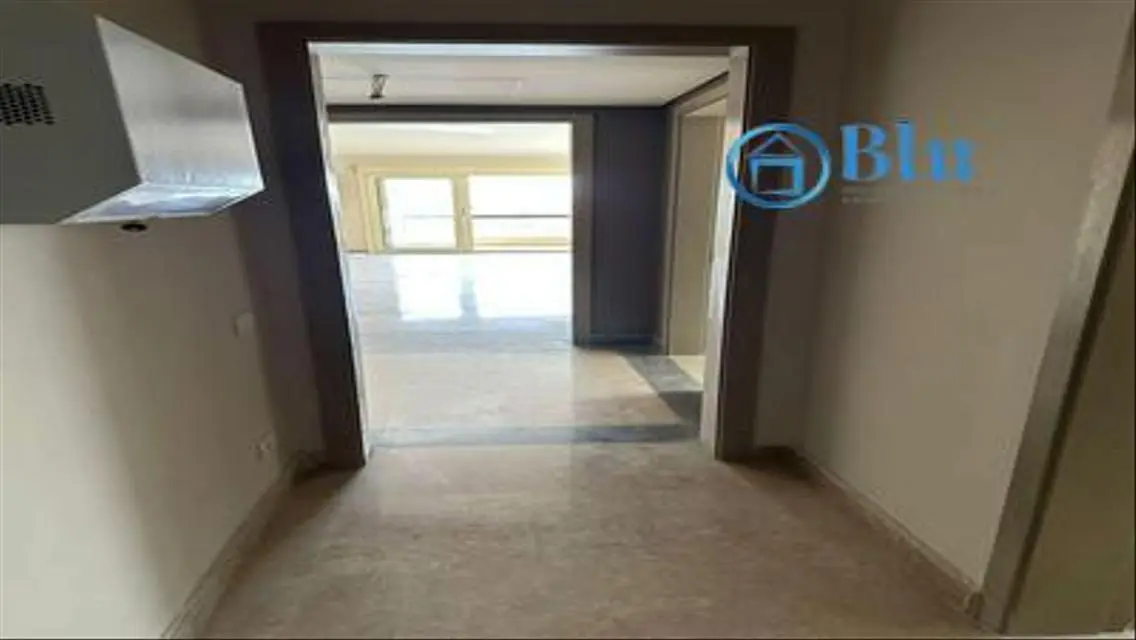 Apartment for sale under market price view lake