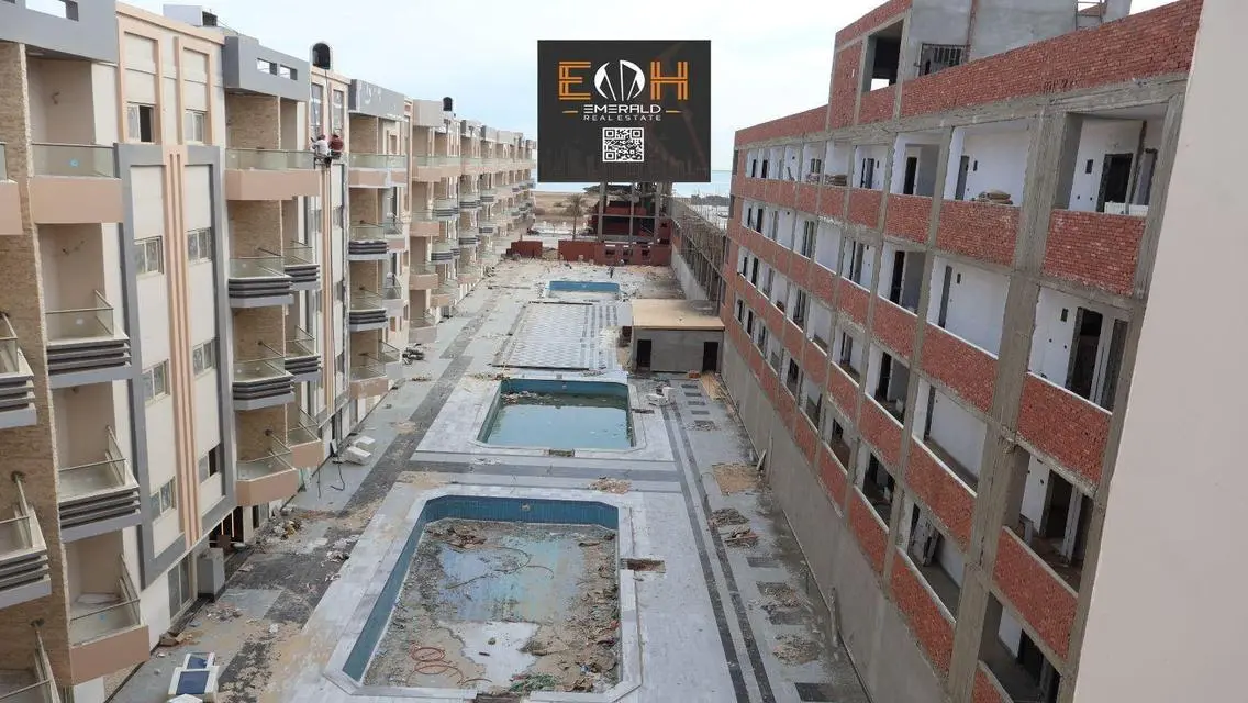 Luxury Apartment for Sale at 24-HSBC-QNB