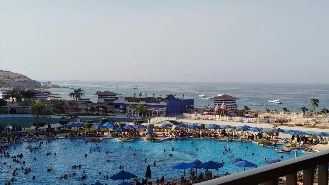 2 شاليه على البحر للايجار ف بورتو السخنة للعائلات