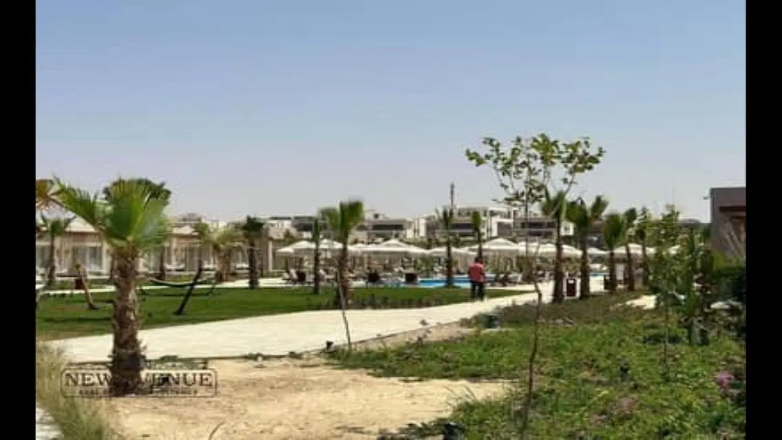 Penthouse for sale  Overlooking the Garden