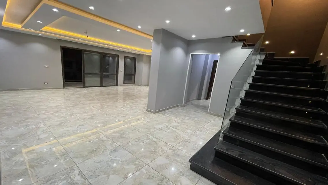 Eastown triplex semi furnished for rent with kitch