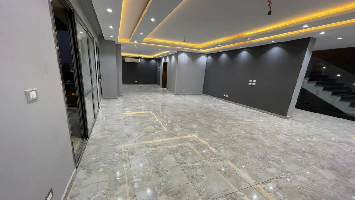 Eastown triplex semi furnished for rent with kitch