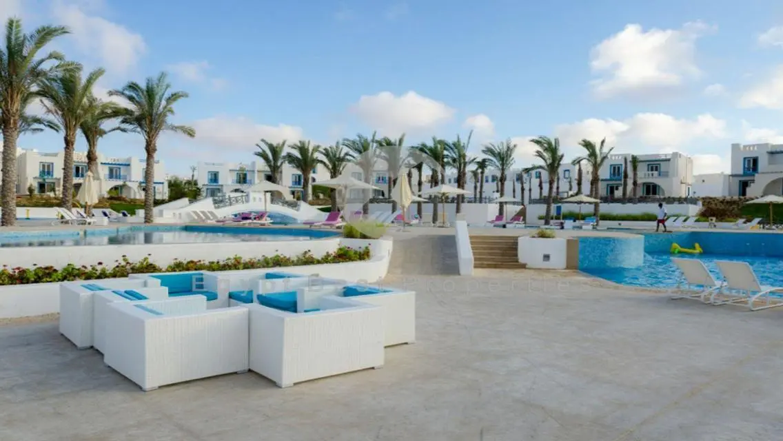 Chalet for sale in Plage 165,000 Dp over 12 years