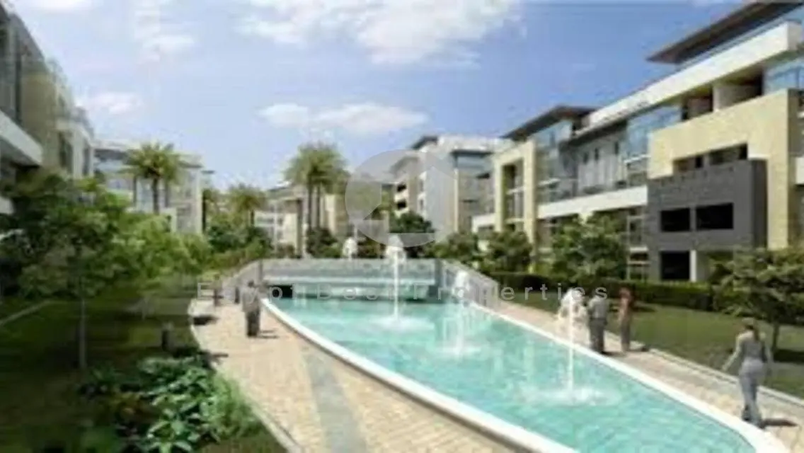 For Sale Twin House In Hyde Park Over 10 Year.