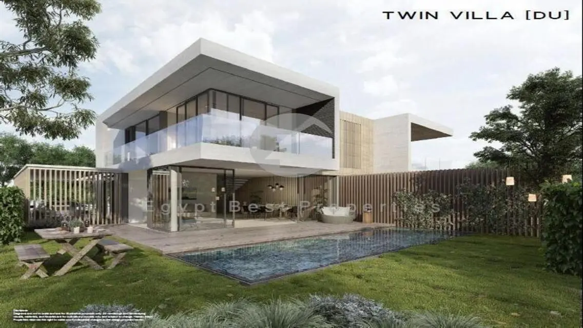 One Story Villa for sale at Swan Lake on 10 years