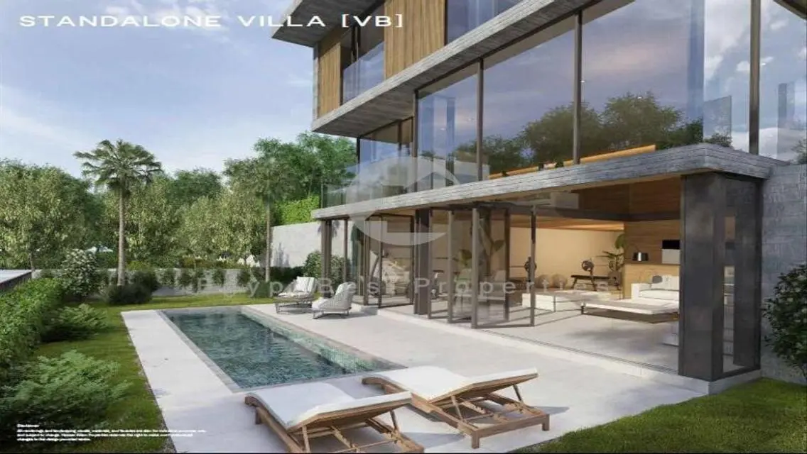 One Story Villa for sale at Swan Lake on 10 years