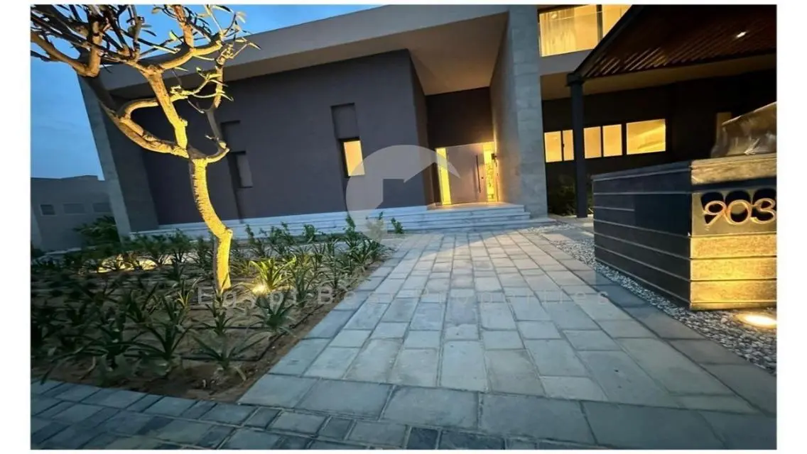 TWINHOUSE FOR SALE IN SWAN LAKE ZAYED OVER 10YEARS