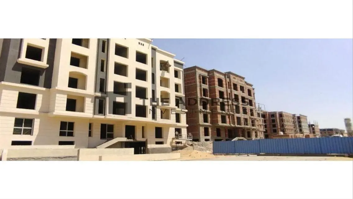 شقة متشطبة للبيع بكمبوند zed east بالتجمع الخامس