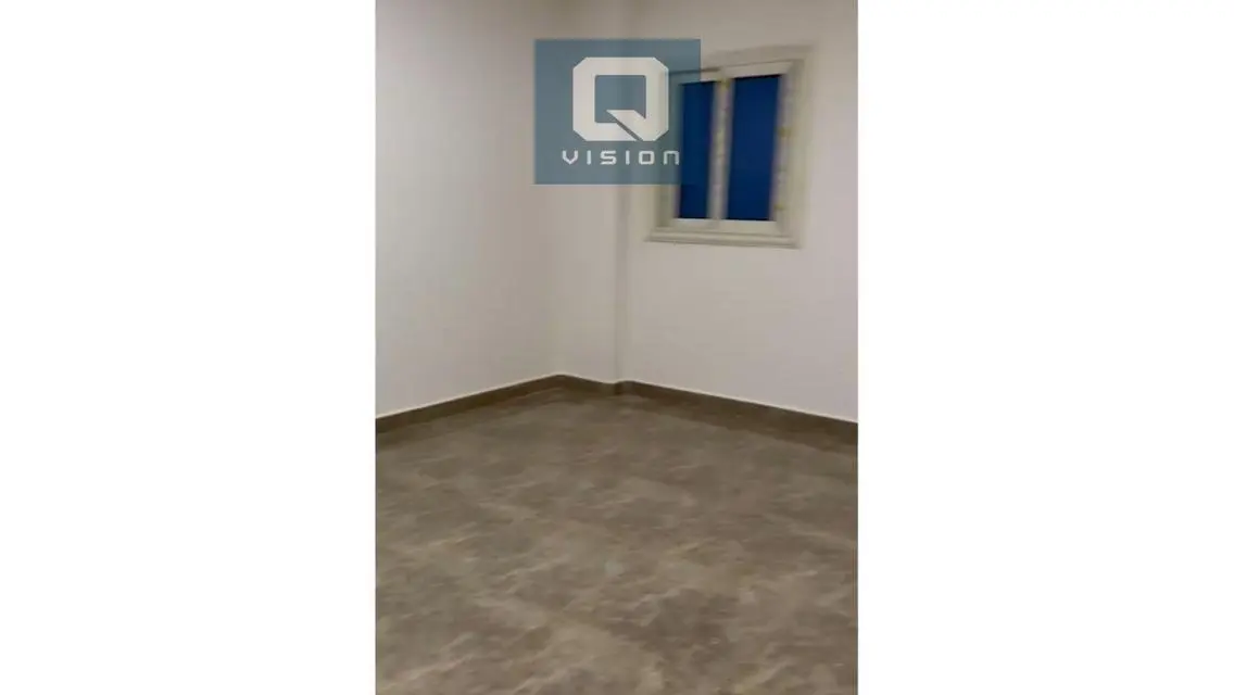 شقه للايجار في الهضبه الوسطي بجوار الجامعه الحديثه