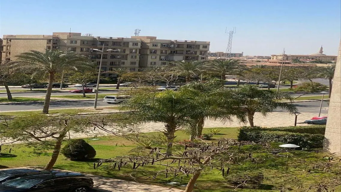 للبيع 96م مدينتى فيو مفتوح أستلام فورى سوبر لوكس