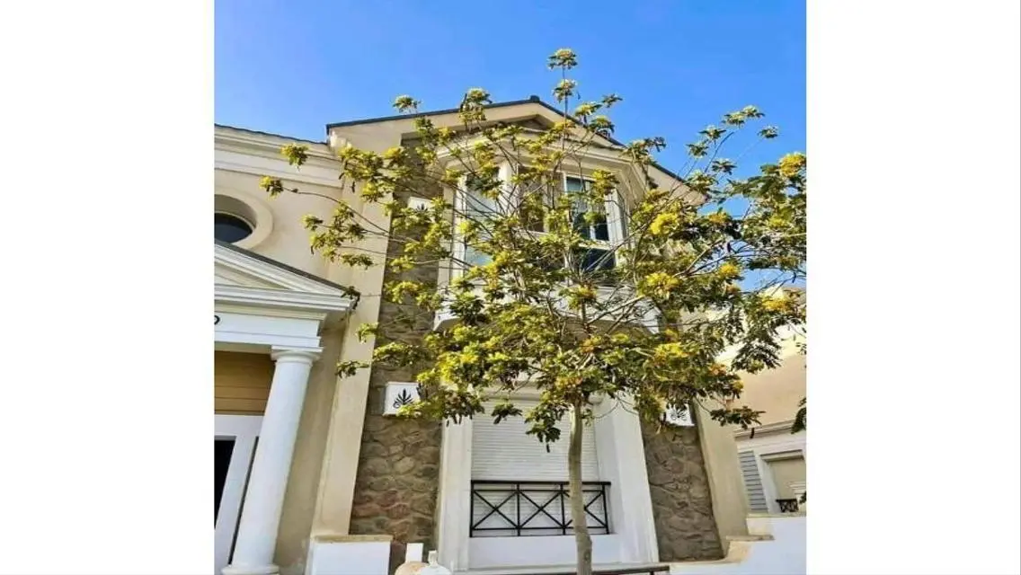 Apartment ready to move for sale in new cairo