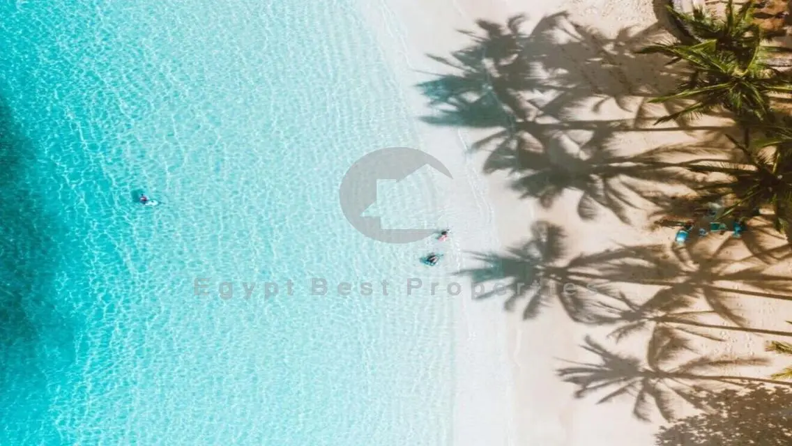 تاون هاوس كورنر التشطيب في راس الحكمة للبيع على 8س