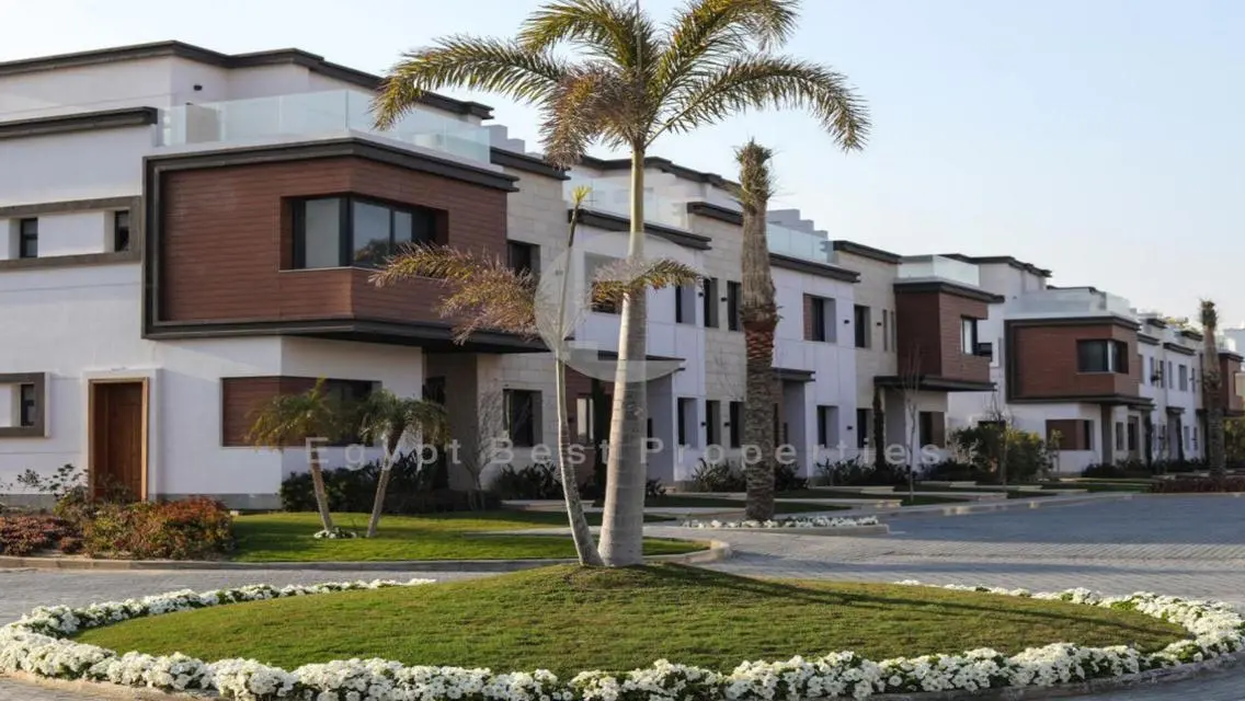 Twin House For Sale in Azzar Over 10 Years