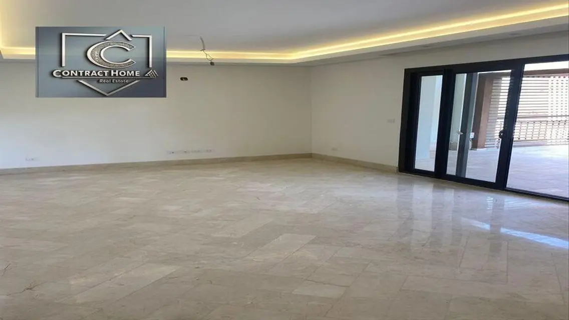 Ground floor with garden, District 5 Compound